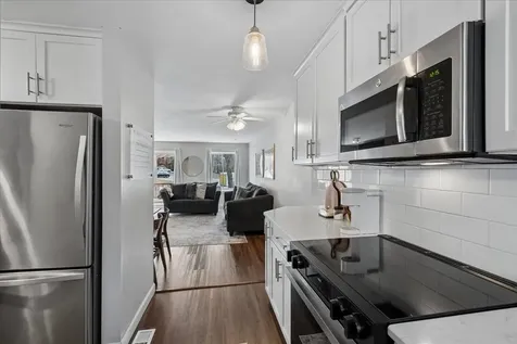 28 Dunvegan Woods Drive Hampton NH 03842