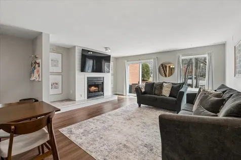 28 Dunvegan Woods Drive Hampton NH 03842