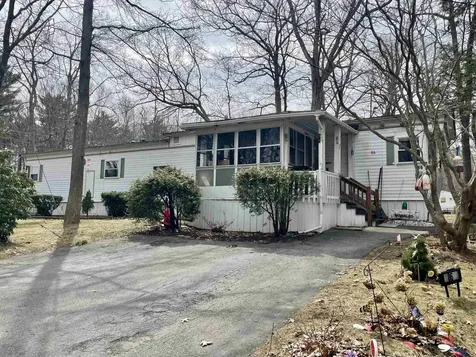 86 Brown Avenue Seabrook NH 03874