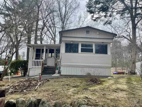 86 Brown Avenue Seabrook NH 03874