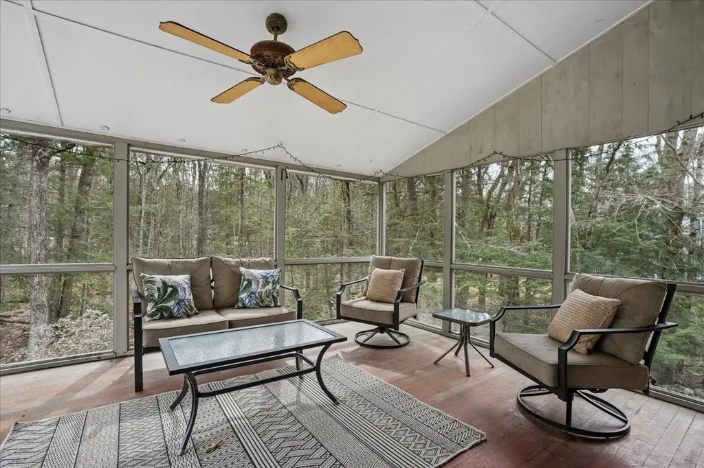 50 Hearthside Circle Bedford NH 03110