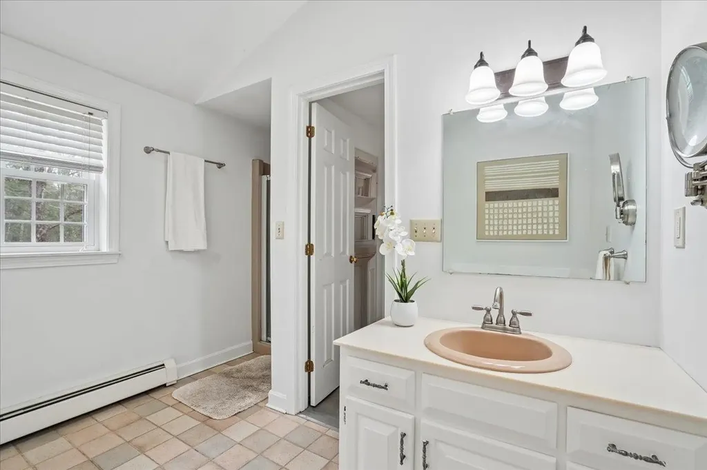 50 Hearthside Circle Bedford NH 03110