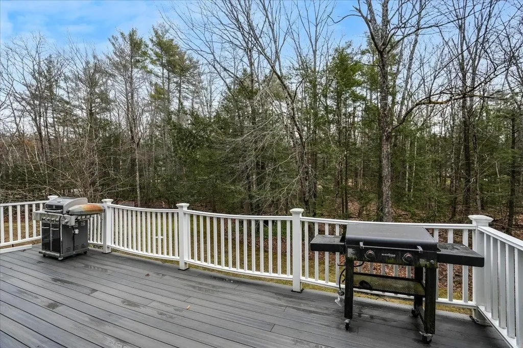 50 Hearthside Circle Bedford NH 03110