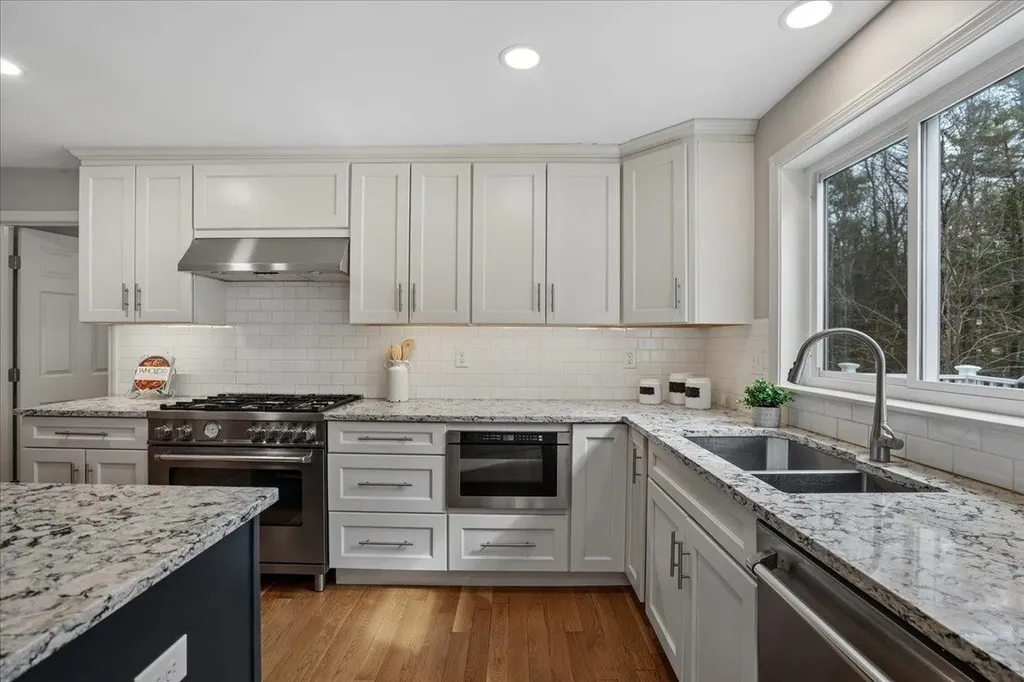 50 Hearthside Circle Bedford NH 03110
