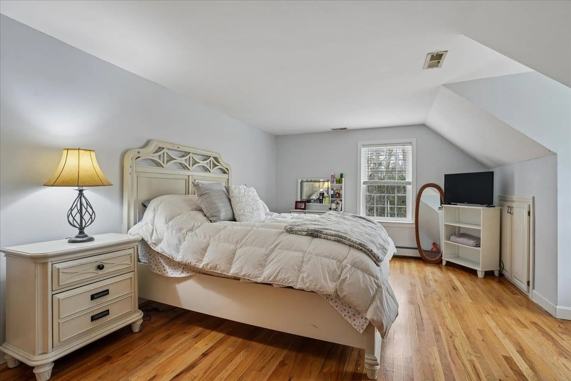 50 Hearthside Circle Bedford NH 03110