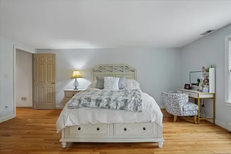 50 Hearthside Circle Bedford NH 03110