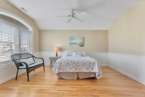 5 Fellows Avenue Hampton NH 03842