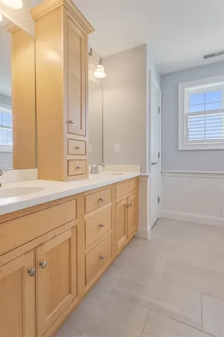 5 Fellows Avenue Hampton NH 03842