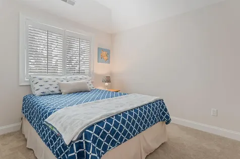 5 Fellows Avenue Hampton NH 03842