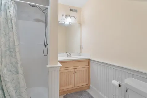 5 Fellows Avenue Hampton NH 03842