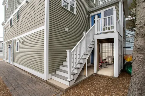 5 Fellows Avenue Hampton NH 03842