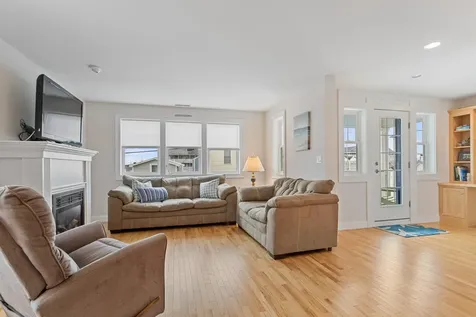 5 Fellows Avenue Hampton NH 03842