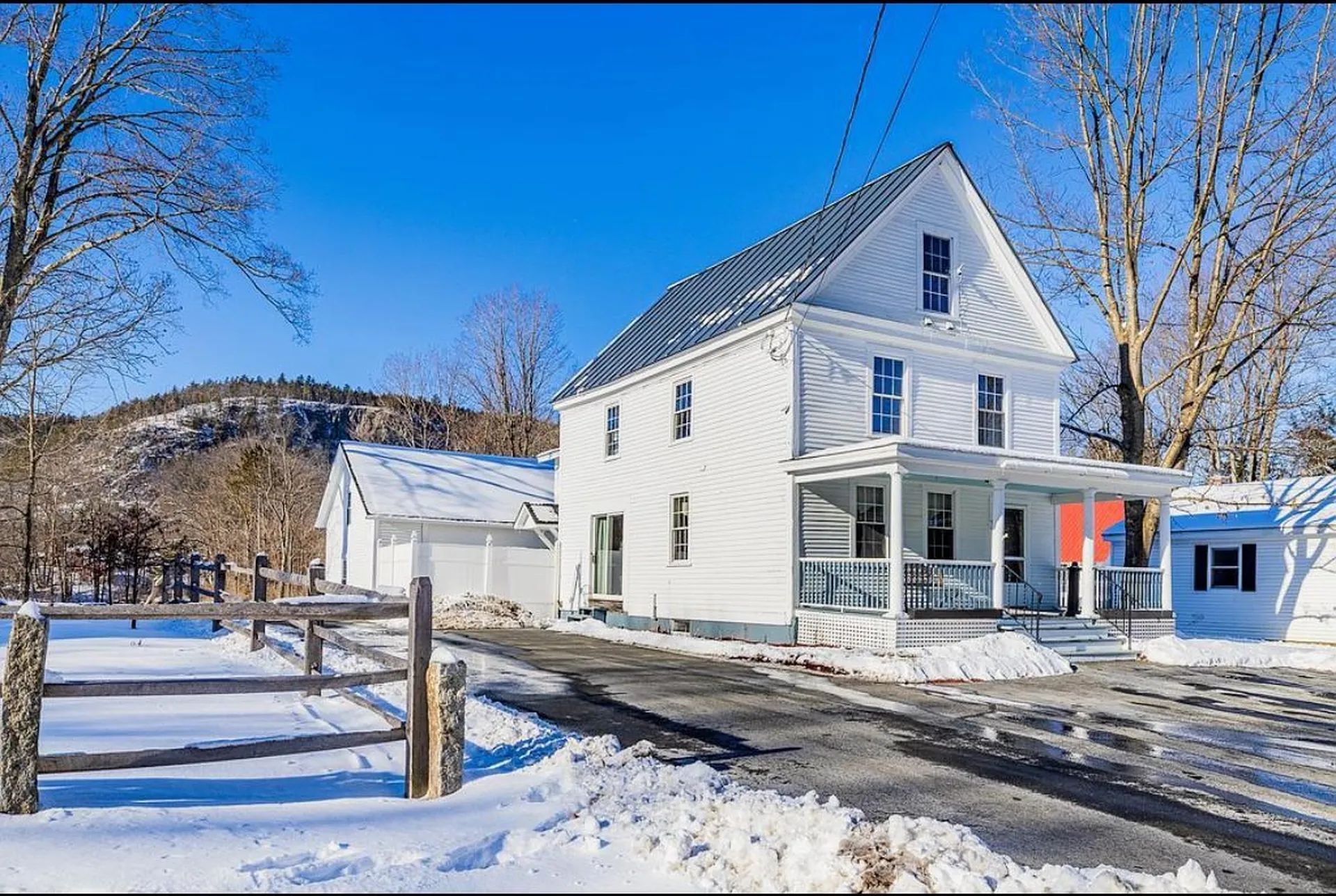 593 New Hampshire Route 10 Orford NH 03777