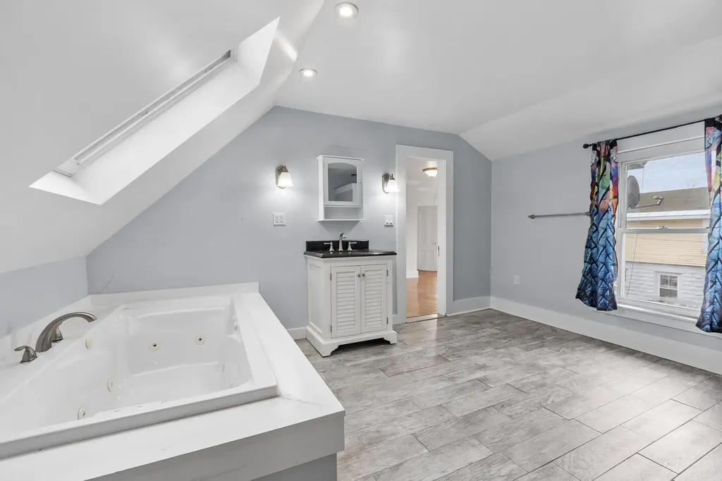 66 Beech Street Keene NH 03431