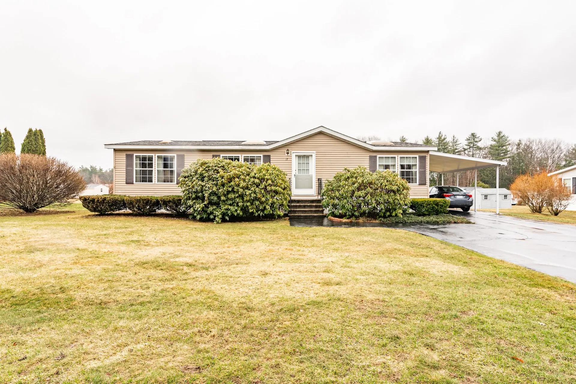 17 Constitution Way Dover NH 03820