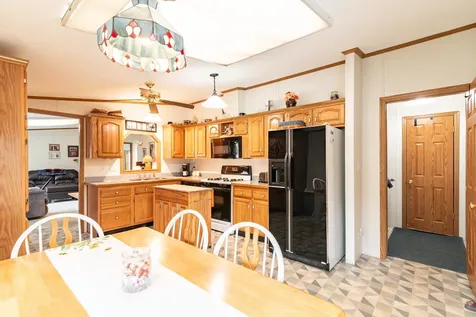 17 Constitution Way Dover NH 03820