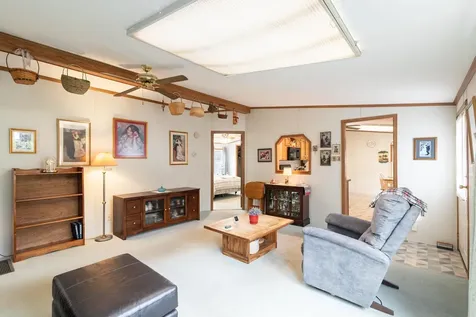 17 Constitution Way Dover NH 03820