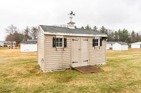 17 Constitution Way Dover NH 03820