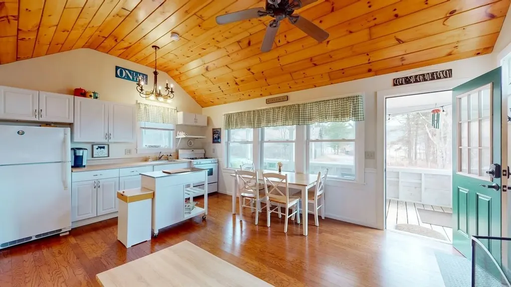 350 West Shore Road Salisbury VT 05769