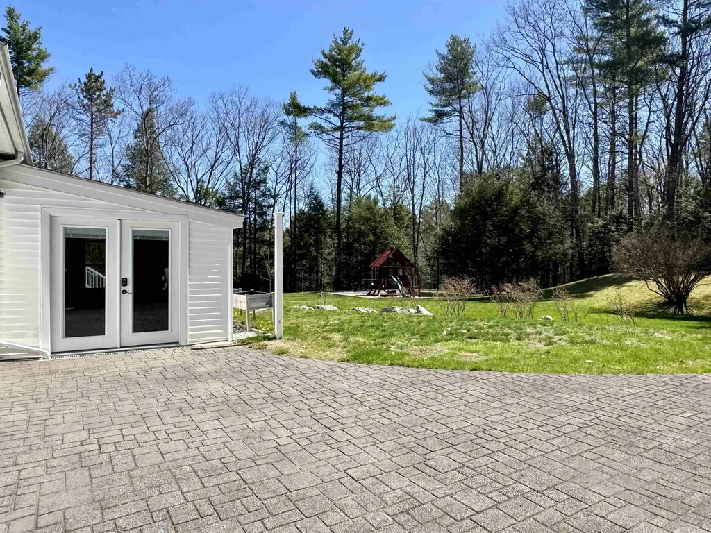 37 Allen Road Bow NH 03304