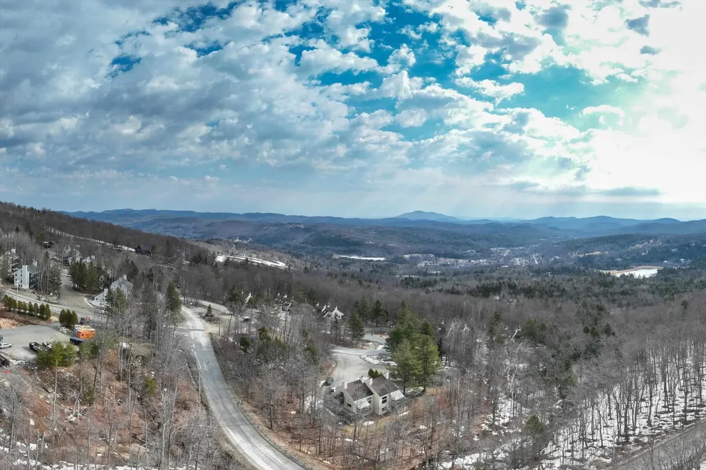 36 Lower Iv A Ludlow VT 05149