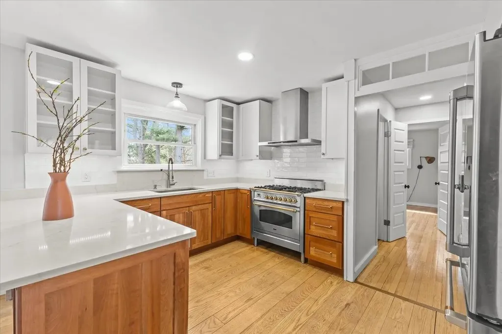 21 Cross Parkway Burlington VT 05408