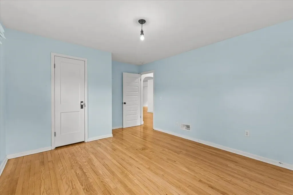 21 Cross Parkway Burlington VT 05408