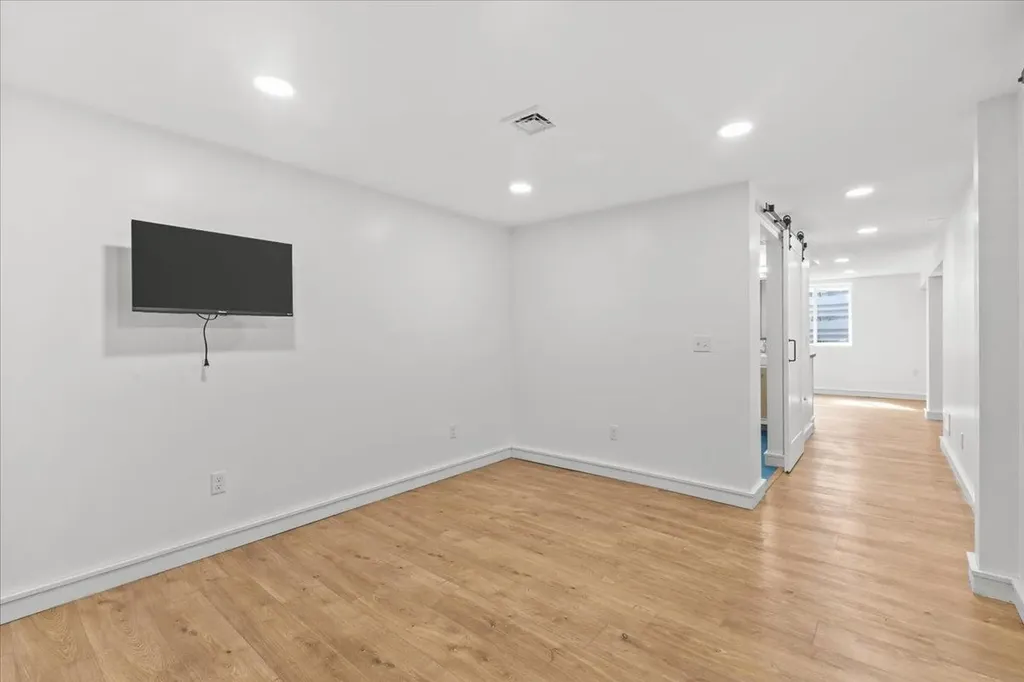 21 Cross Parkway Burlington VT 05408