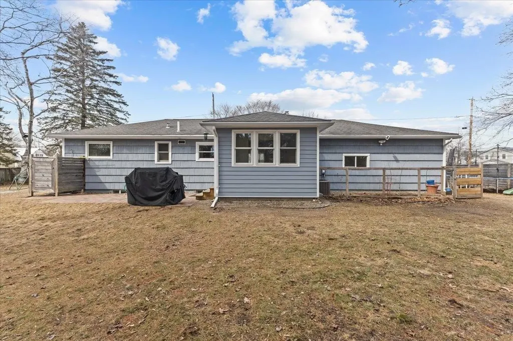 21 Cross Parkway Burlington VT 05408