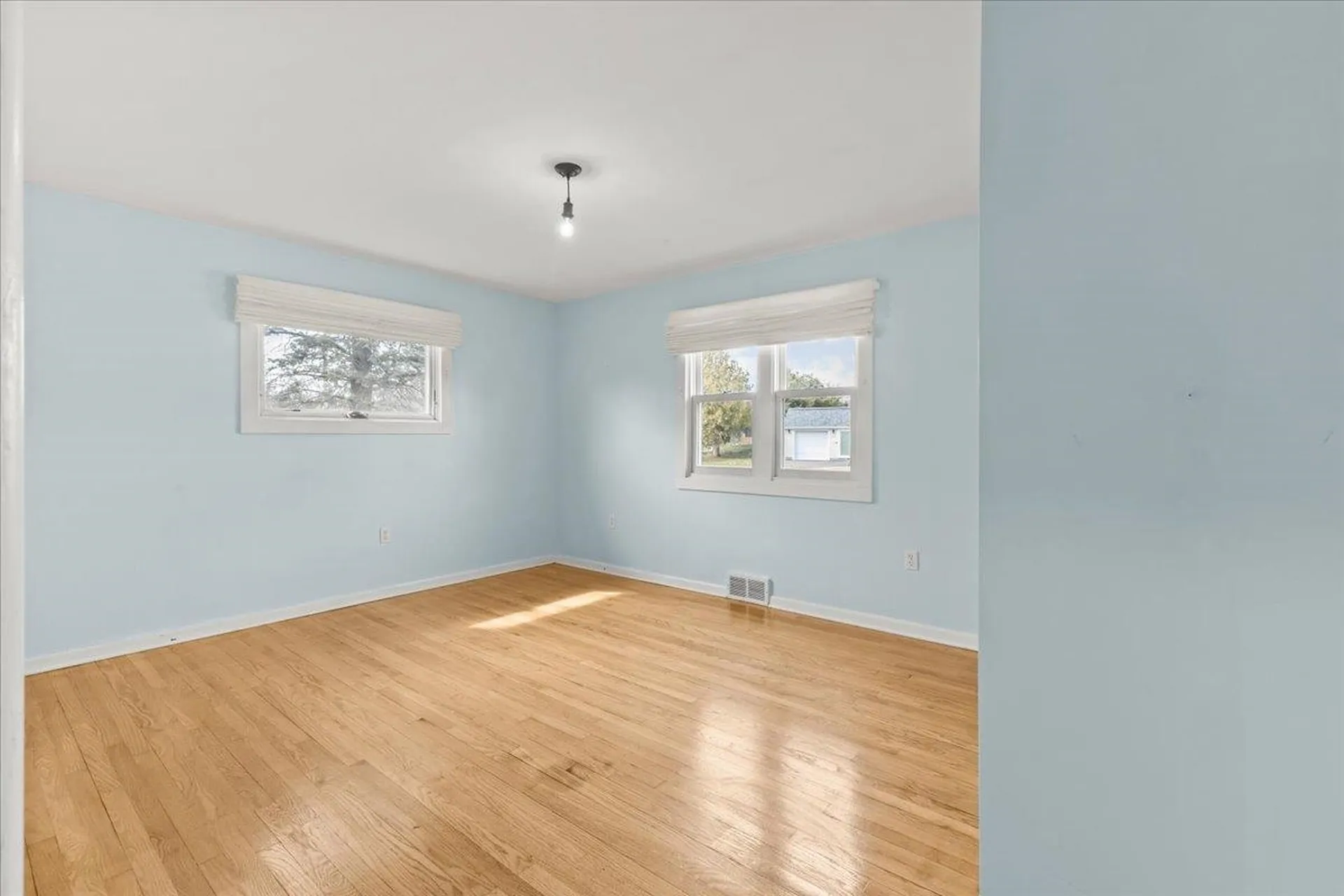 21 Cross Parkway Burlington VT 05408