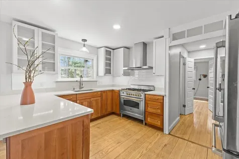 21 Cross Parkway Burlington VT 05408