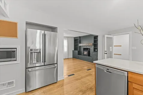 21 Cross Parkway Burlington VT 05408