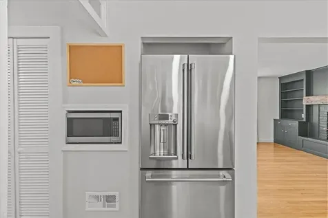 21 Cross Parkway Burlington VT 05408