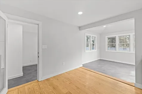 21 Cross Parkway Burlington VT 05408