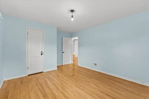 21 Cross Parkway Burlington VT 05408