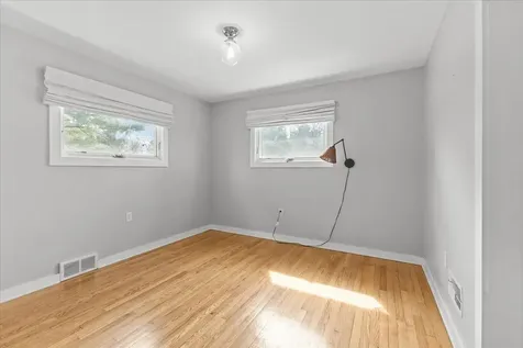 21 Cross Parkway Burlington VT 05408