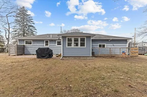 21 Cross Parkway Burlington VT 05408