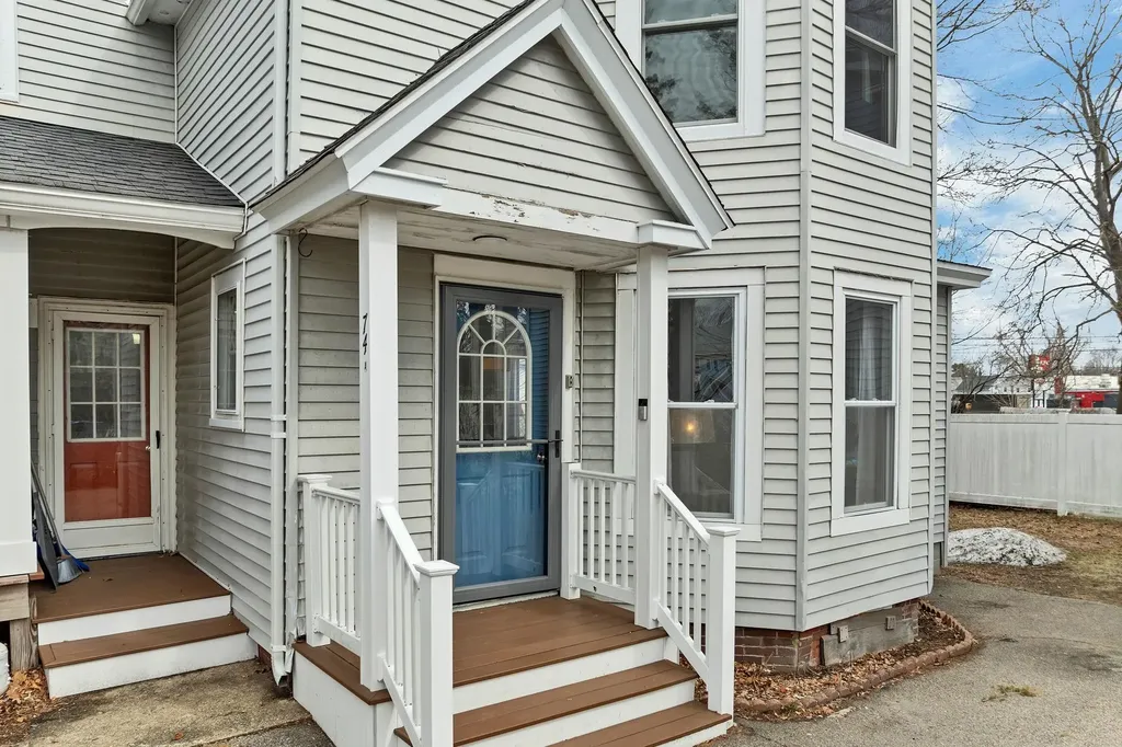 74 Charles Street Rochester NH 03867