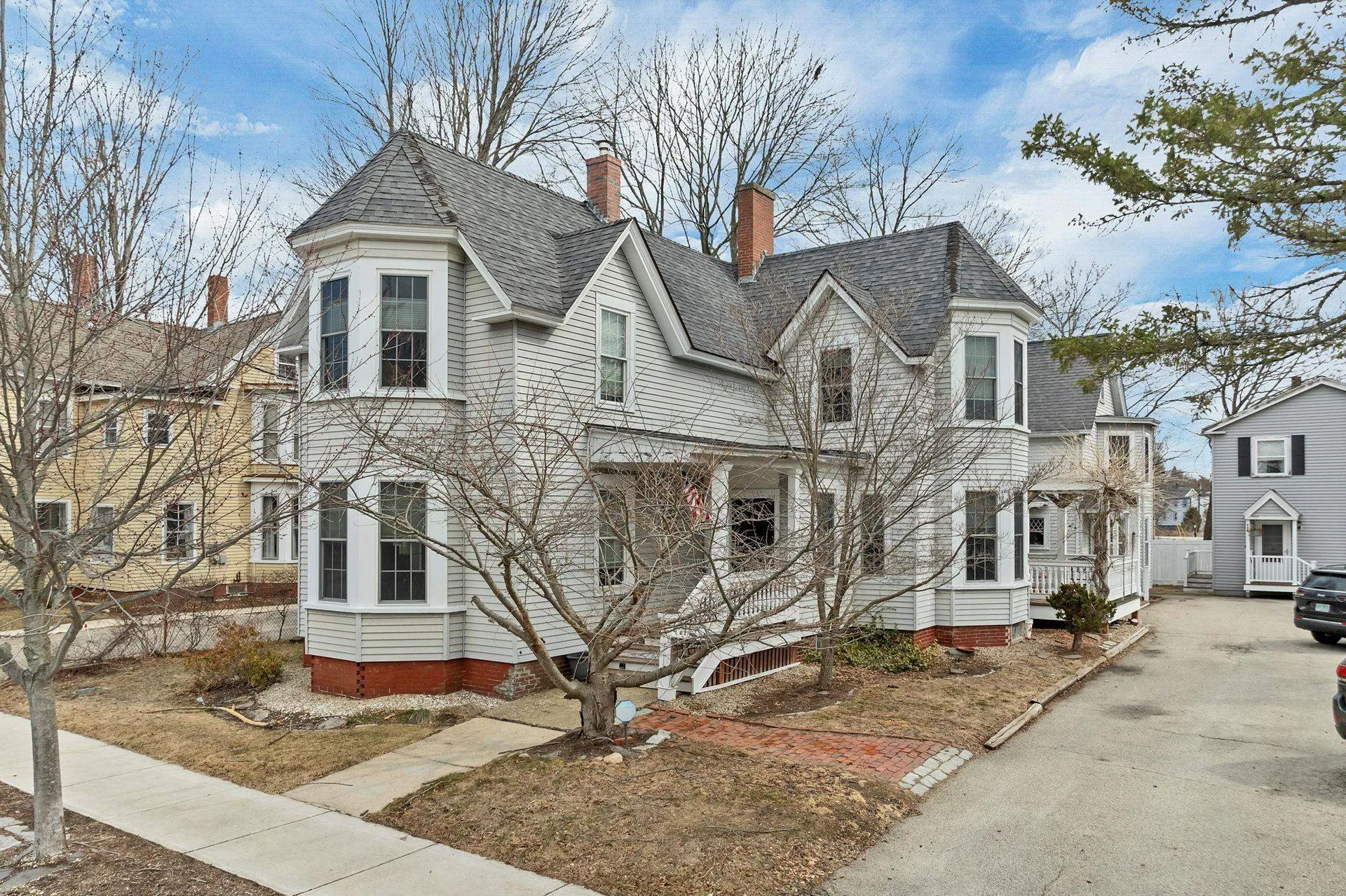 74 Charles Street Rochester NH 03867