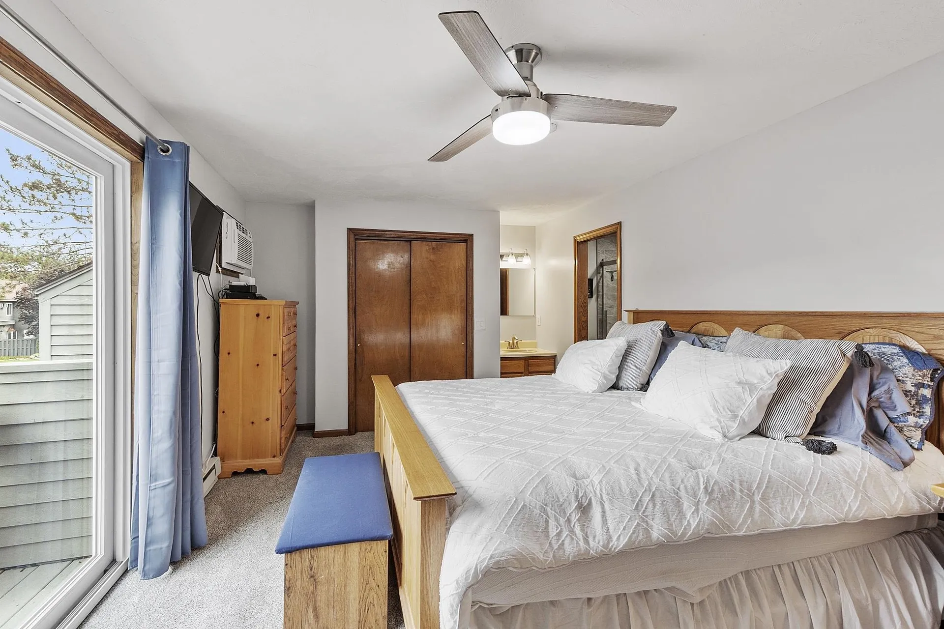 60 Weirs Road Gilford NH 03249