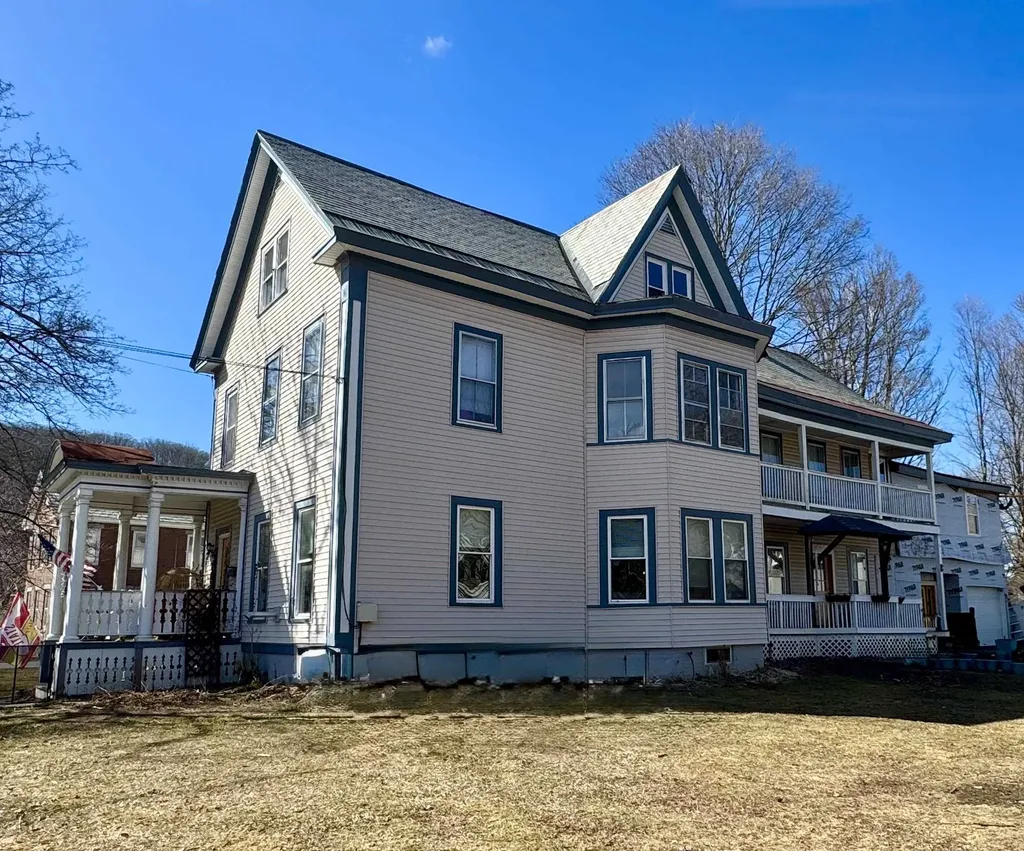 35 School Street Rockingham VT 05101