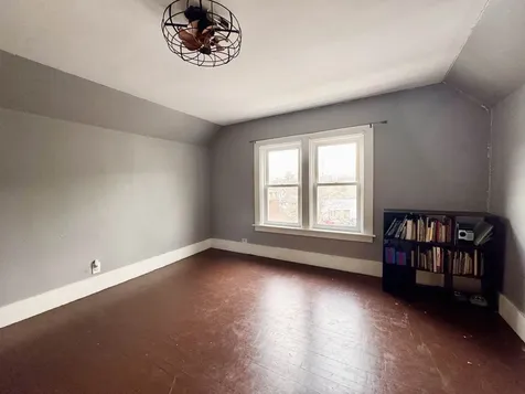 35 School Street Rockingham VT 05101