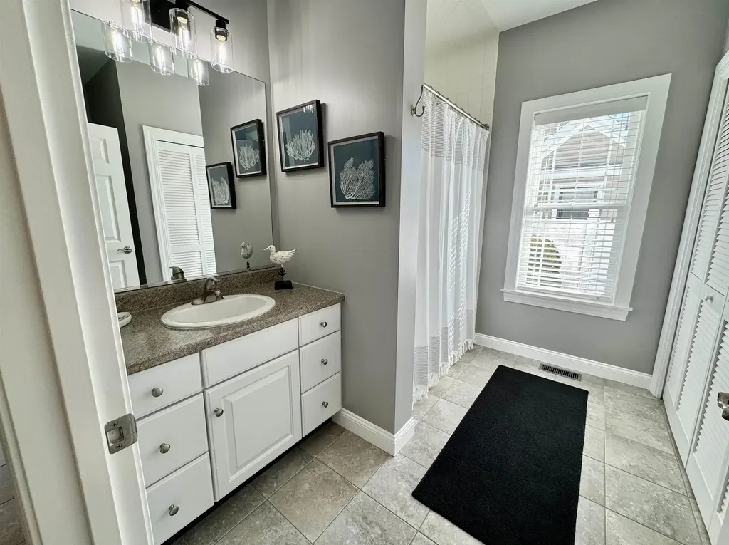 562 Nashua Street Seabrook NH 03874