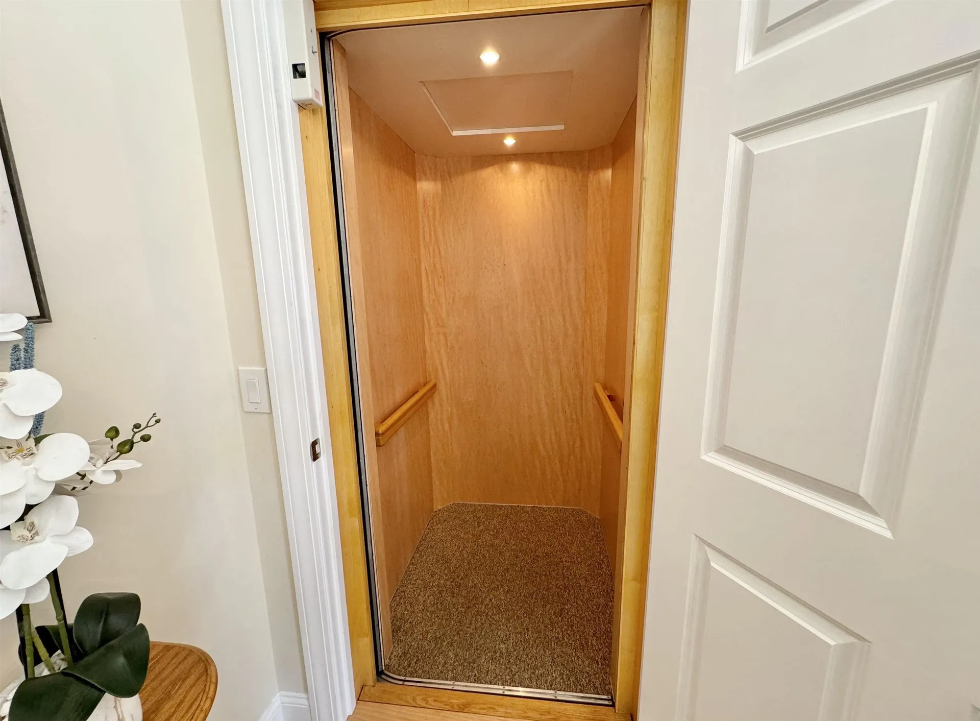 562 Nashua Street Seabrook NH 03874