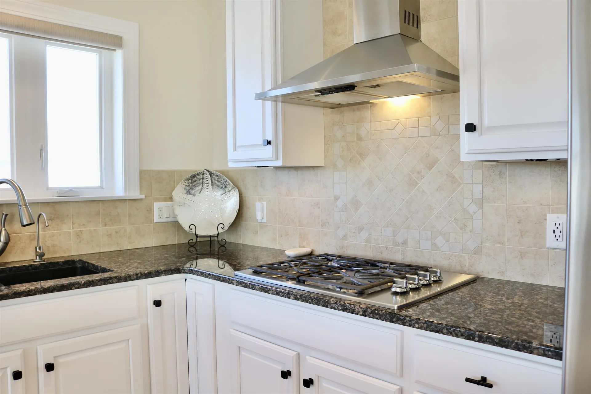 562 Nashua Street Seabrook NH 03874