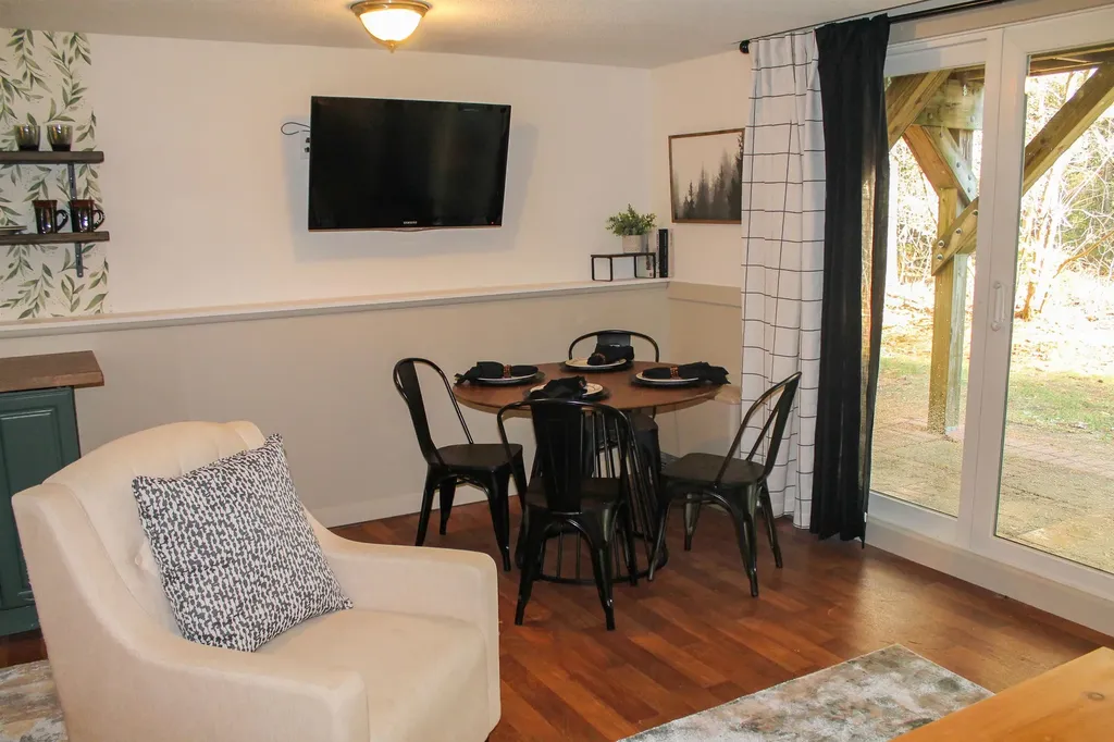 22 Orris Road Thornton NH 03285