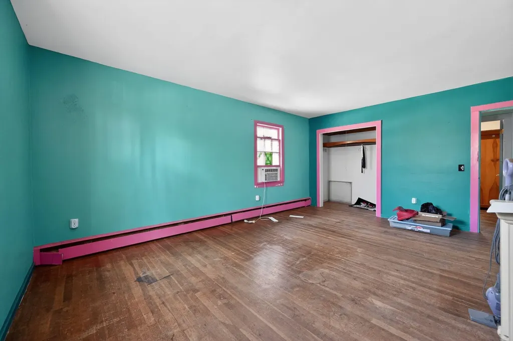 31 Bible Hill Road Bennington NH 03442