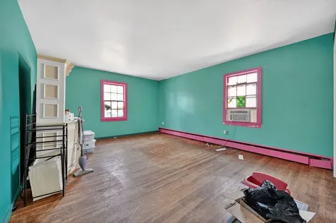 31 Bible Hill Road Bennington NH 03442