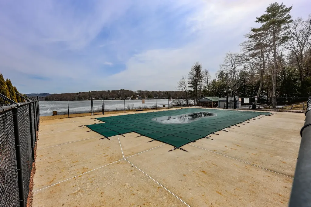 58 Windsor Way Barnstead NH 03225