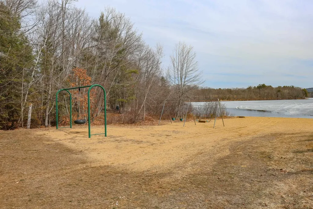 58 Windsor Way Barnstead NH 03225